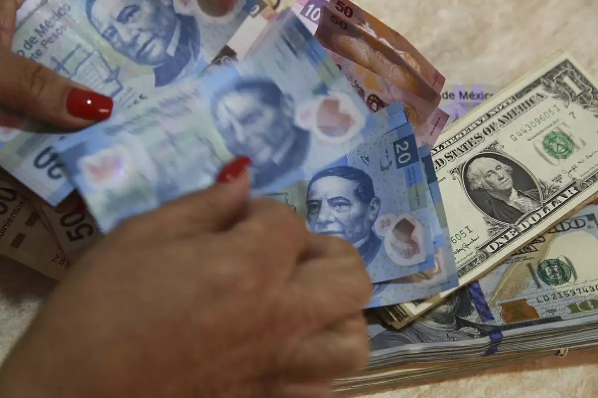 Las remesas al país crecieron a tasa anual durante abril pero tuvieron un retroceso en tasa mensual.