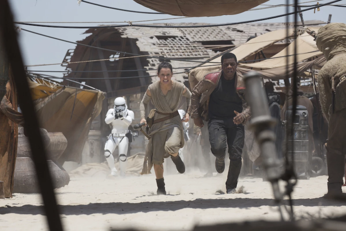 Las especulaciones sobre quiénes son los padres del nuevo personaje principal de Star Wars no han parado desde 'El Despertar de la Fuerza'.