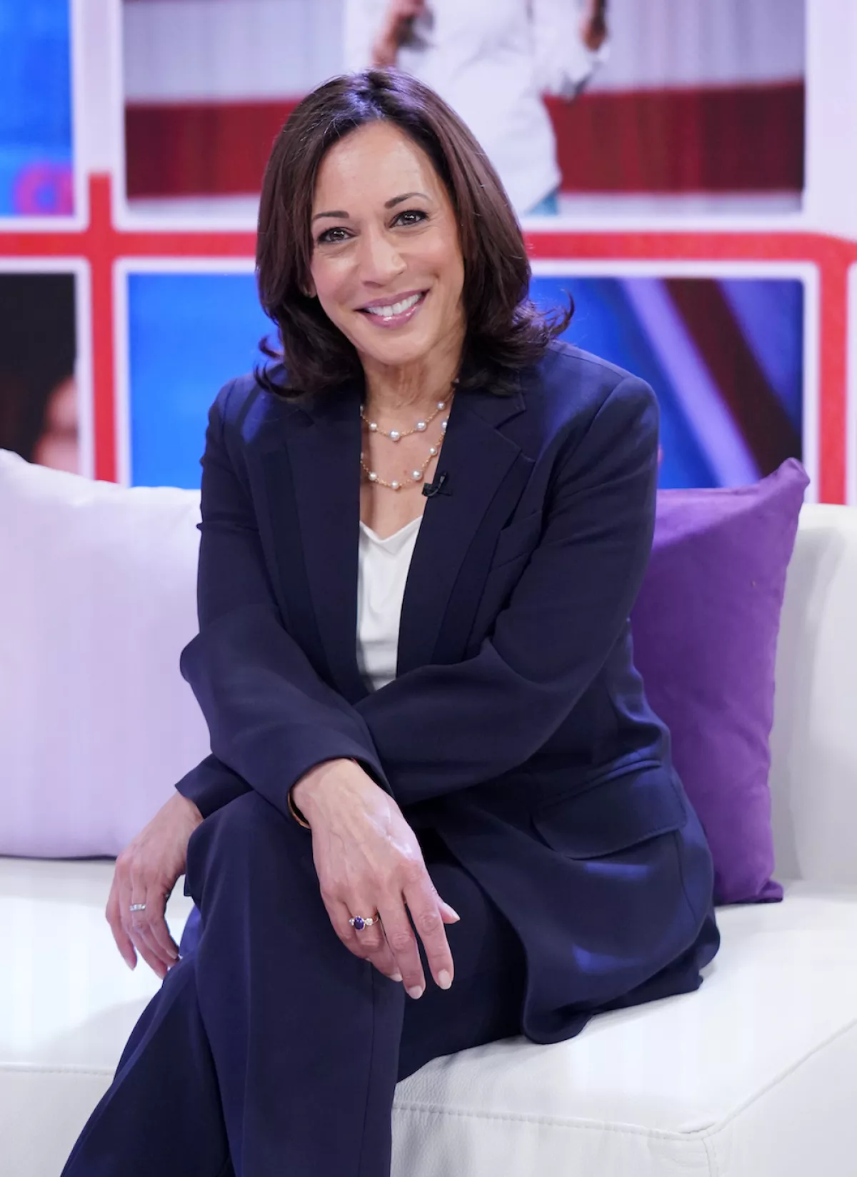 Kamala Harris Visits Telemundo's "Un Nuevo Dia"