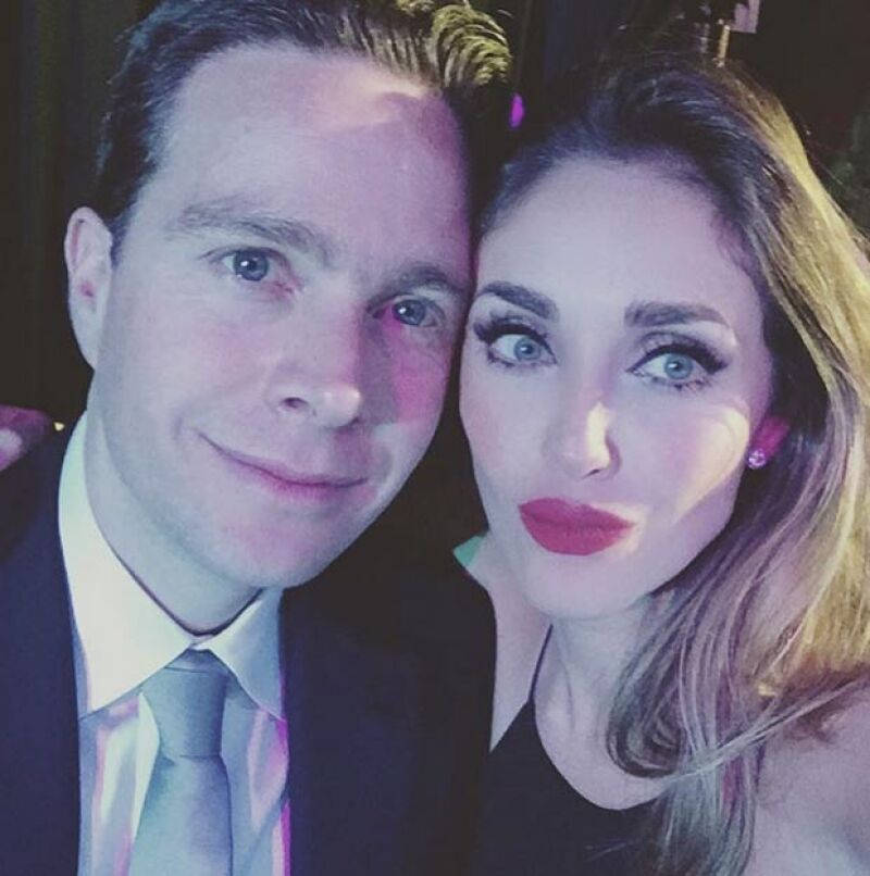 Anahí se encuentra casada con Manuel Velasco y está centrada en su carrera como cantante.