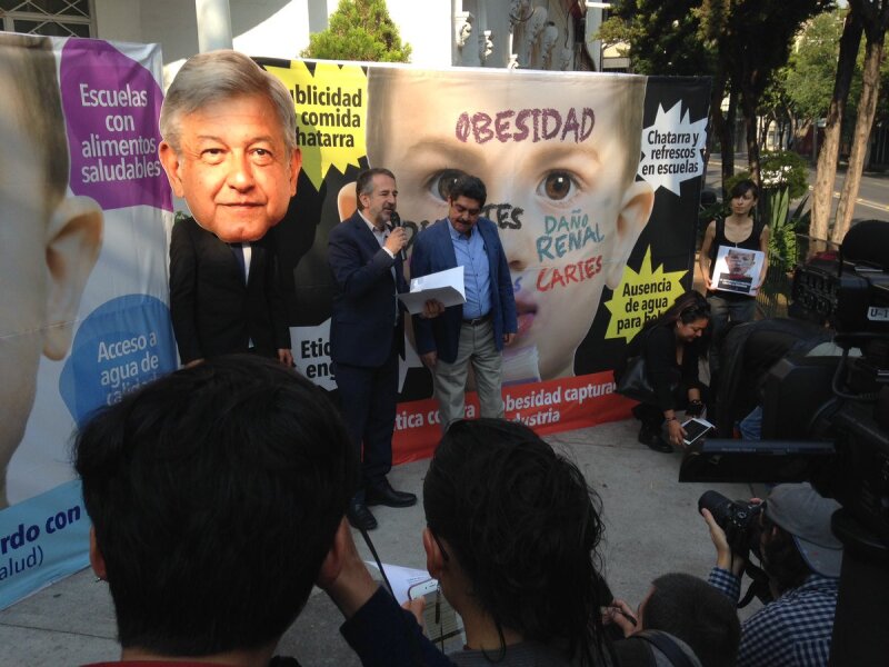 Actúa por la salud visita las casas de campaña de los presidenciables para exigir incluir en su agenda una política de combate a la obesidad y a la desnutrición.