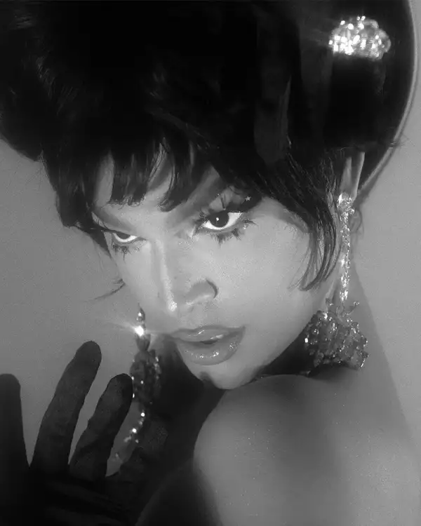 valentina-es-portada-de-elle-mexico-7.jpg