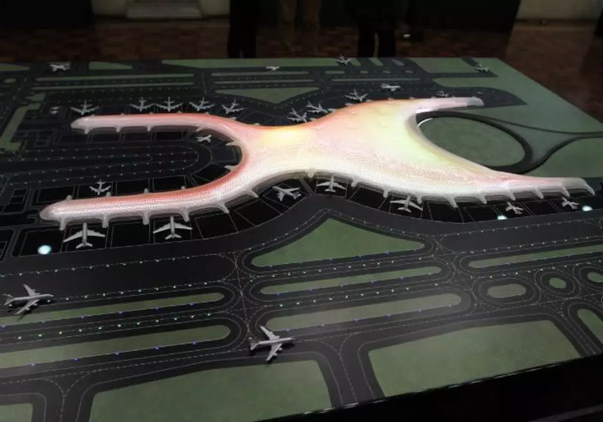 Maqueta del proyecto de nuevo aeropuerto capitalino