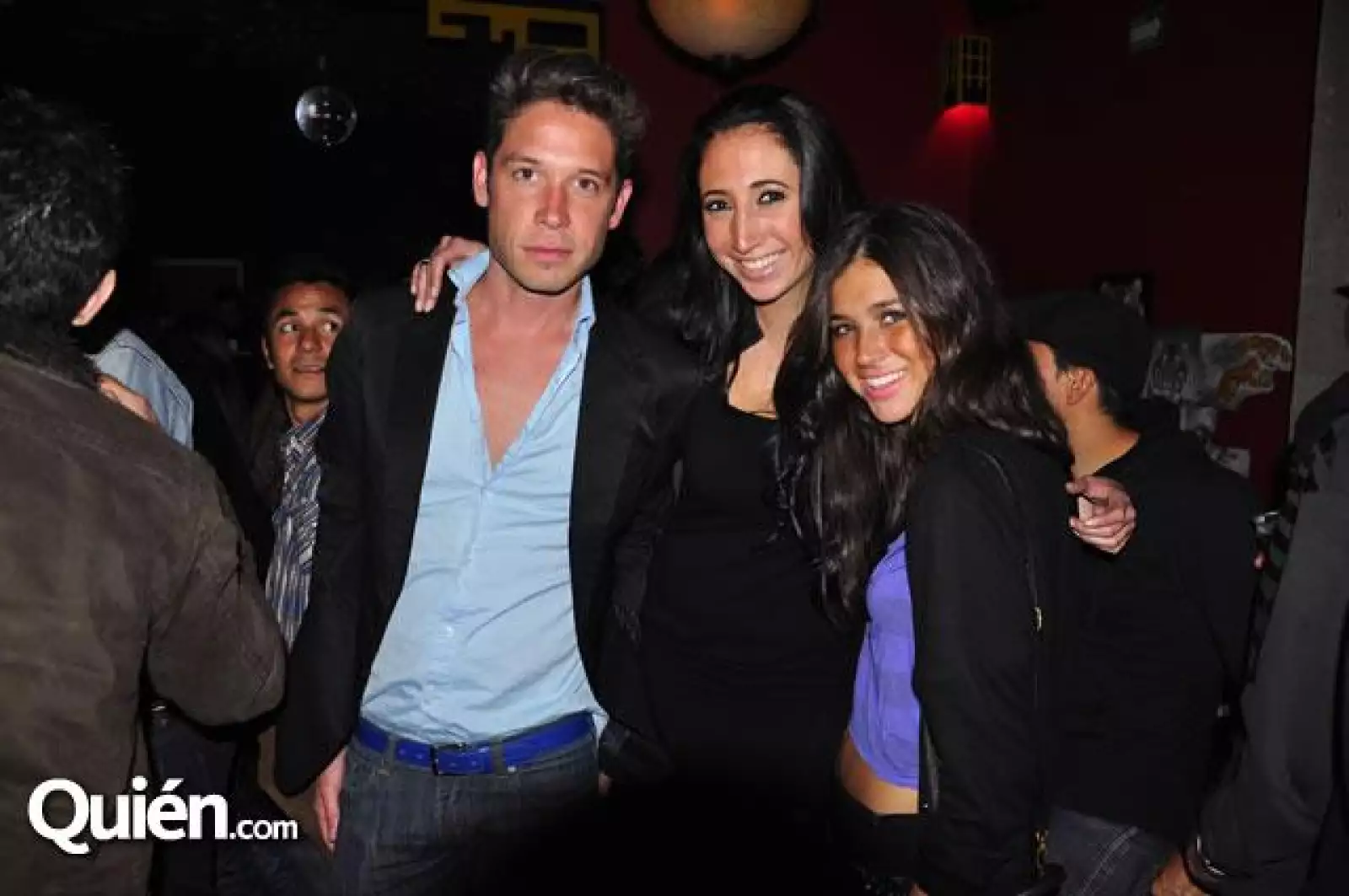 Alan de la Peña,Gina Litchi,Karla Laveaga