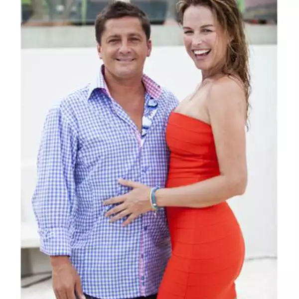 Andreina Fernández conocida como Xuxú conquistó al hermano de Luis Miguel por sus largas piernas, una de las debilidades de Basteri.