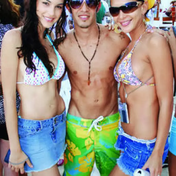 Anabella Saporiti, Carlos Mora, Karina Rangel