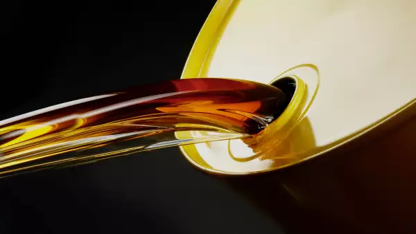 (Gasolina saliendo de un barril)