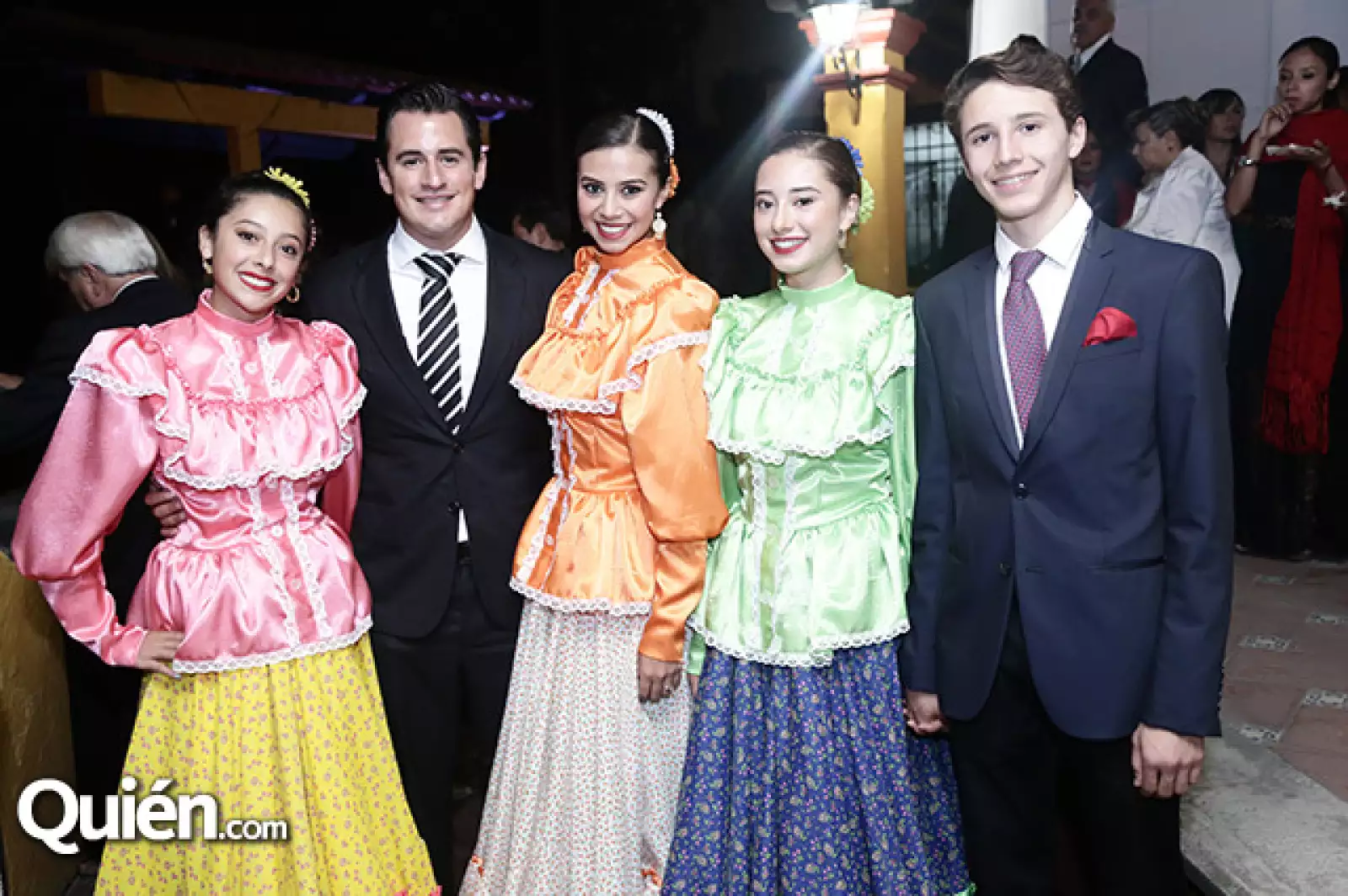 Valentina Gómez, Ricardo Abascal, Ennya Gómez, Doriett Gómez y Emiliano Castañon