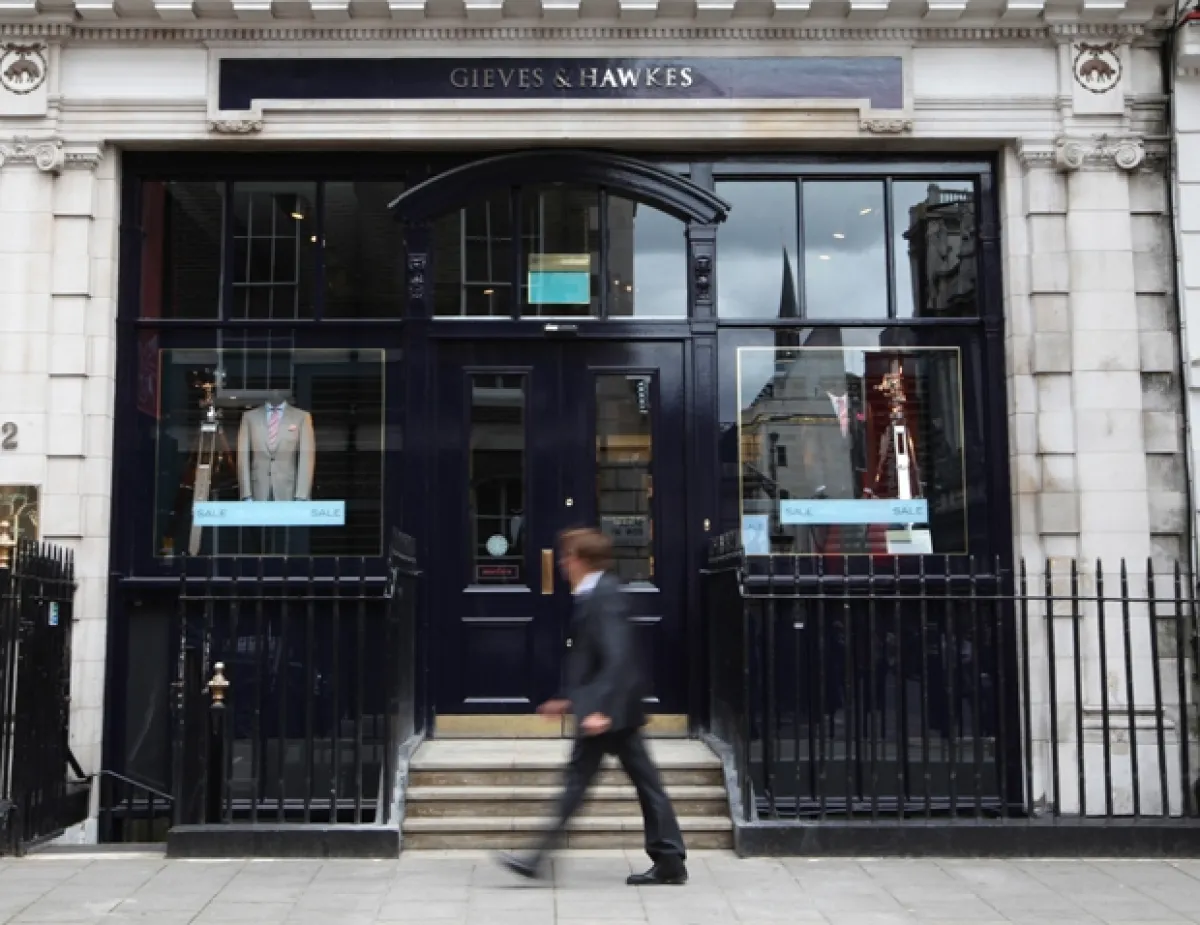 Gives and Hawkes está localizado en Savile Row.