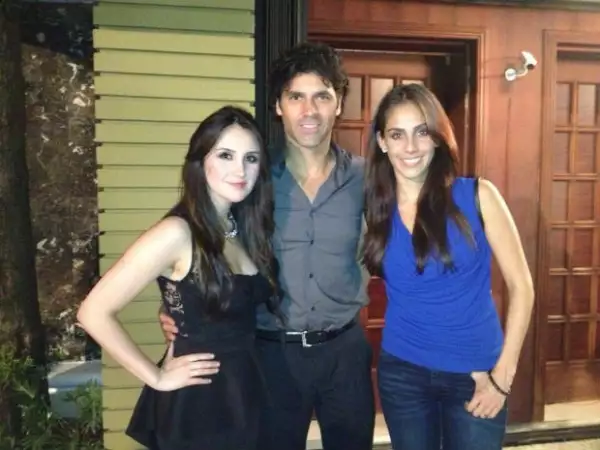 Valentino comparte créditos en la película con Sandra Echeverría y Dulce María.