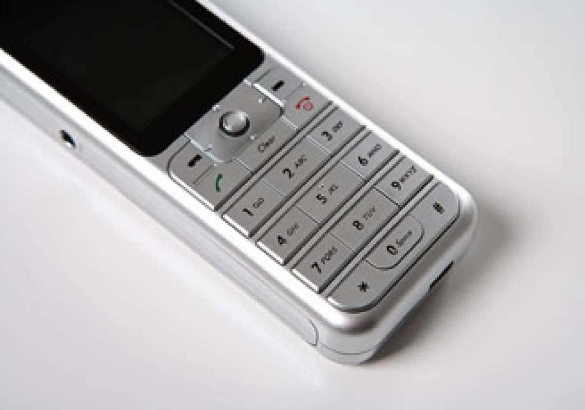 Axtel explora realizar una alianza en el terreno de la telefonía móvil. (Foto: Jupiter Images)