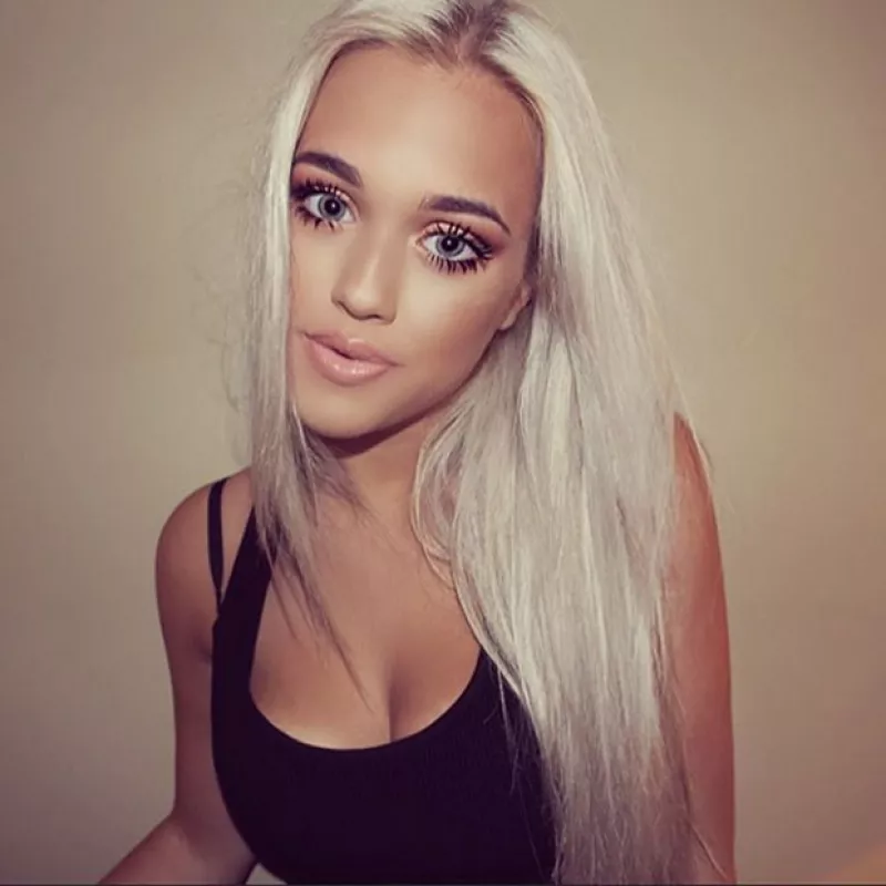 La encargada del maquillaje de la famosa cantante es una adolescente que cree que cuando sabes lo que estás destinado a hacer, siempre encuentras la manera para llegar ahí.