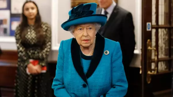 Reina Isabel II