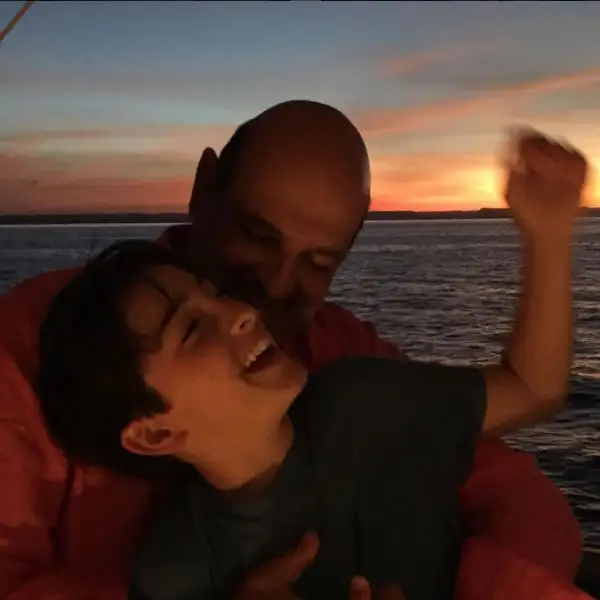 A pesar de estar en otra relación, Michel no descuida a sus hijos. Aquí presumiendo a su hijo Santiago en su instagram.