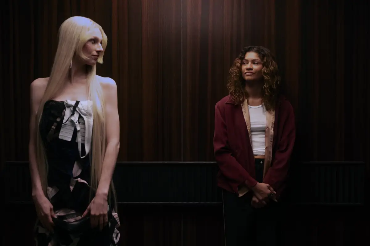 hunter-schafer-zendaya.jpg