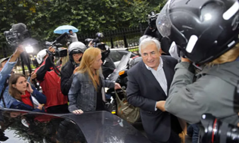 El 63% de los franceses encuestados cree que Strauss-Kahn debería seguir afuera de la campaña electoral. (Foto: Reuters)