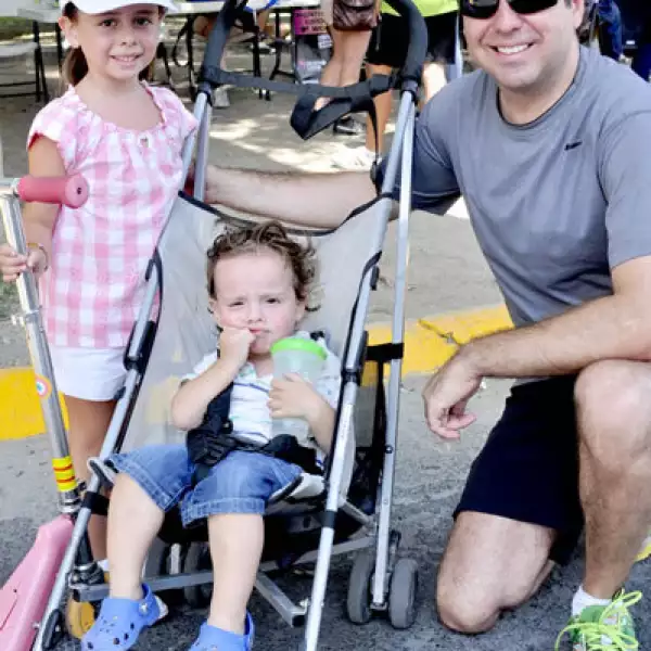 Gina Velarde Elizondo, Jorge Velarde Elizondo y Jorge Velarde Benavides