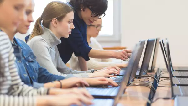 Mujeres y tecnología