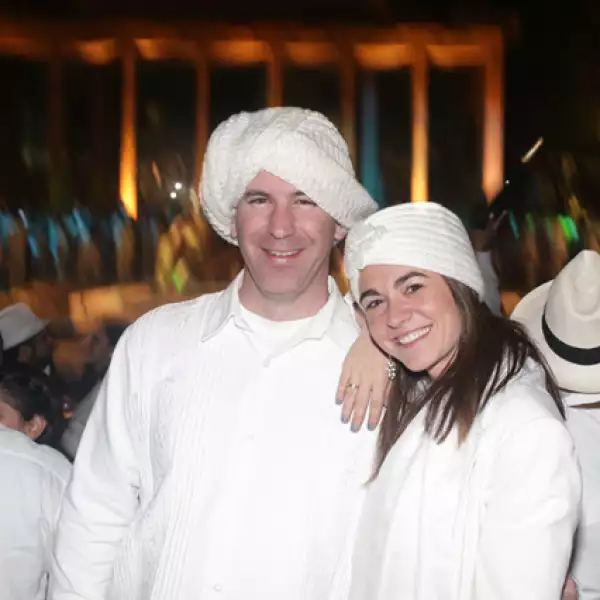 Gonzalo Conejo y Chechu Pezú