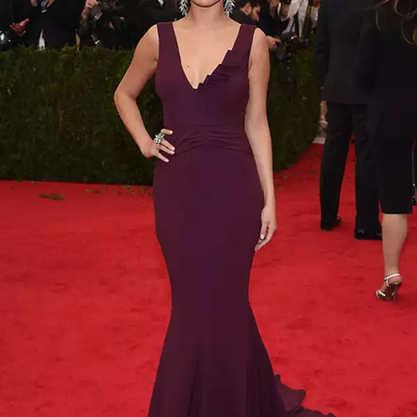 Cuando se trata de acaparar miradas en la red carpet, Selena sabe explotar su lado más sexy y sofisticado.