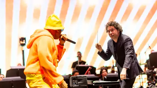 Foto de LL Cool J, Gustavo Dudamel y LA Phil en Coachella 2025