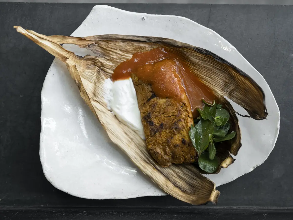 Tamal Pollo Bruto y Ticuchi