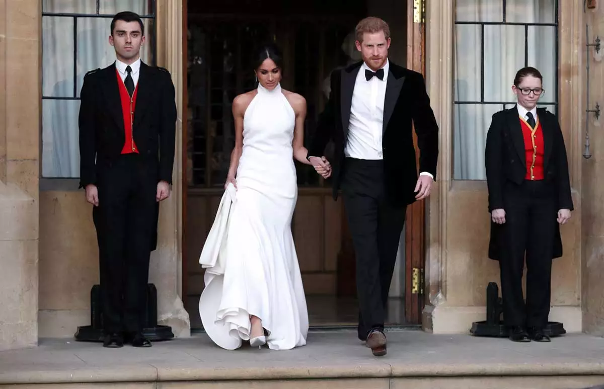 MEGHAN-MARKLE-STELLA