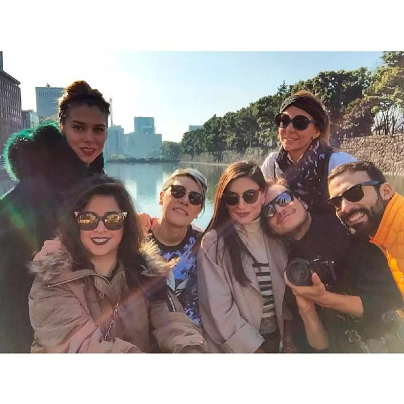 Muy contentas de conocer platillos, lugares y rodeadas de amigos.