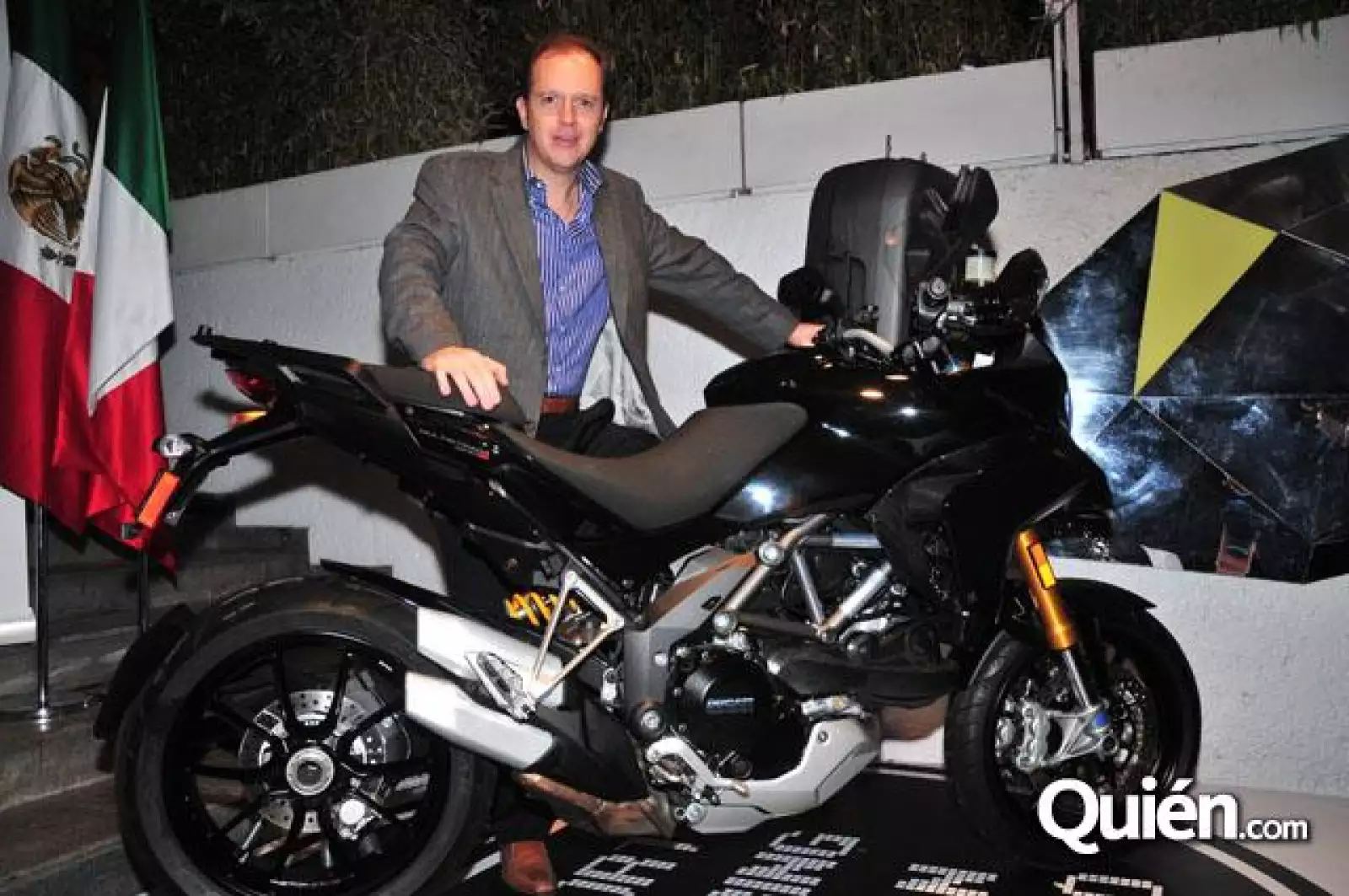 PRESENTACION DE DUCATI