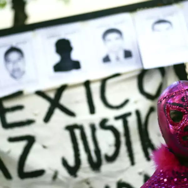 En naciones como Argentina también hubo manifestaciones para exigir la aparición con vida de los alumnos.