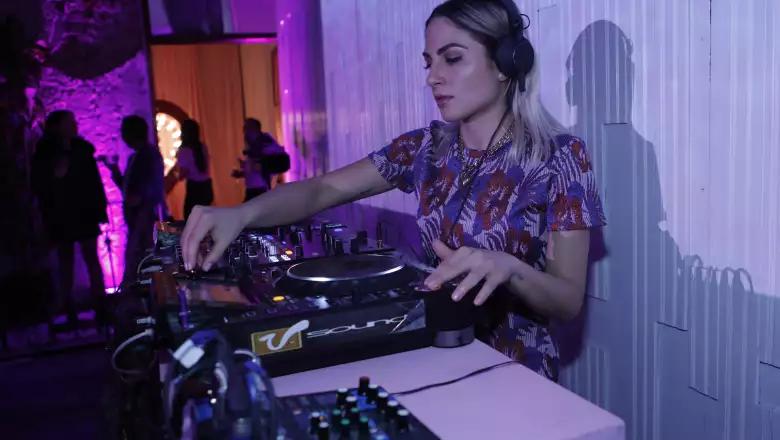 QUITOUS&ELLE 100419RB 190.JPG