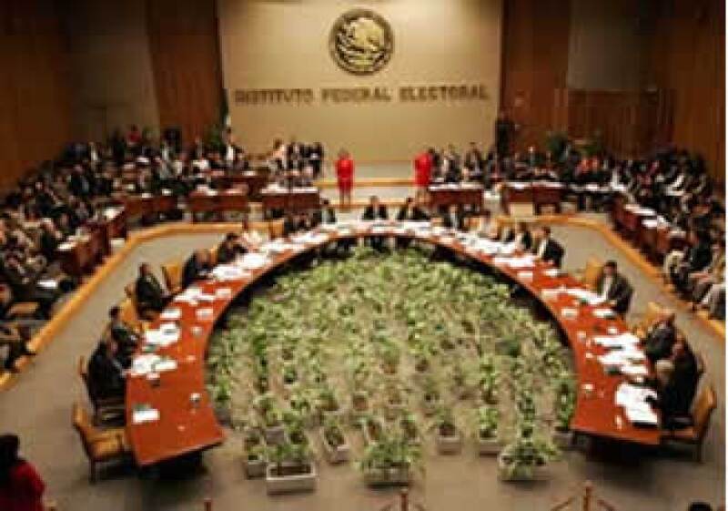 El IFE entrará al recorte solicitado por la Secretaría de Hacienda con 104 mdp (Foto: AP)