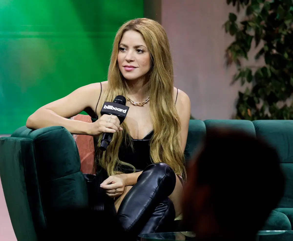pelo Shakira