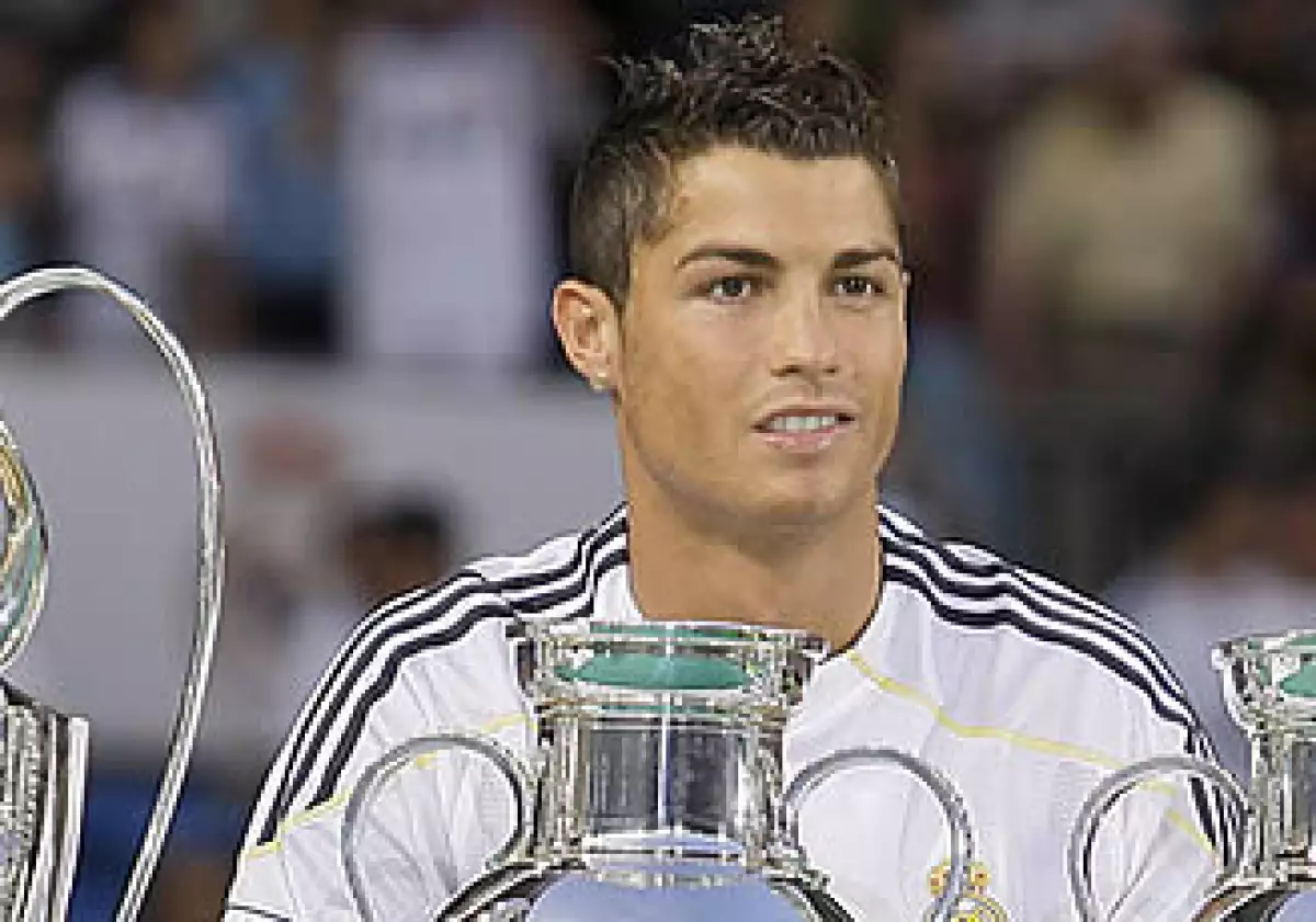 “Cristiano vale 10 veces más que Andrés Guardado, el mexicano más cotizado”, argumenta el director editorial de El Economista. (Foto: Especial)