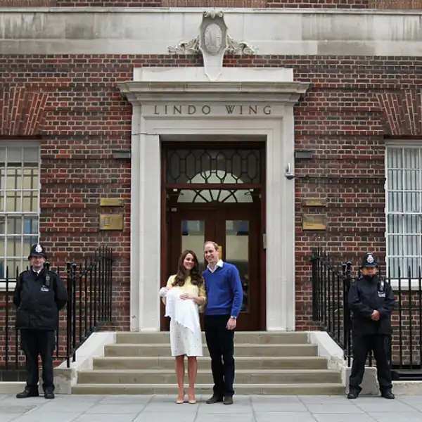 Este año, el 2 de mayo para ser precisos, nació la princesa Charlotte, hija del los duques de Cambridge, Kate y William.