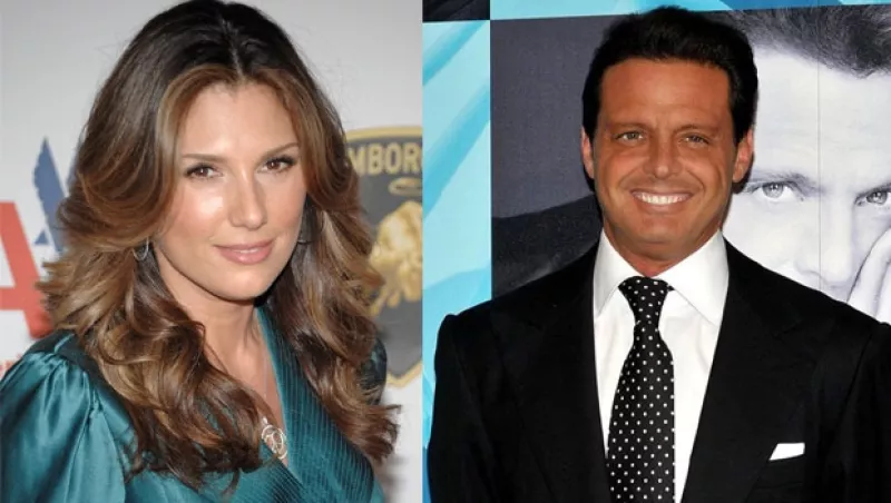 Durante una entrevista en el marco de la presentación de su línea de lentes en Nueva York, la conductora cubana no quiso hablar sobre si había retomado su noviazgo con `El Sol´.