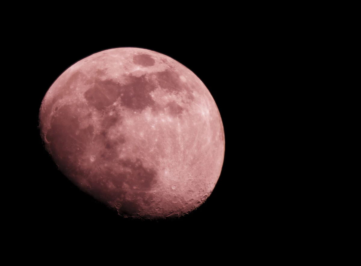 super luna llena de fresa