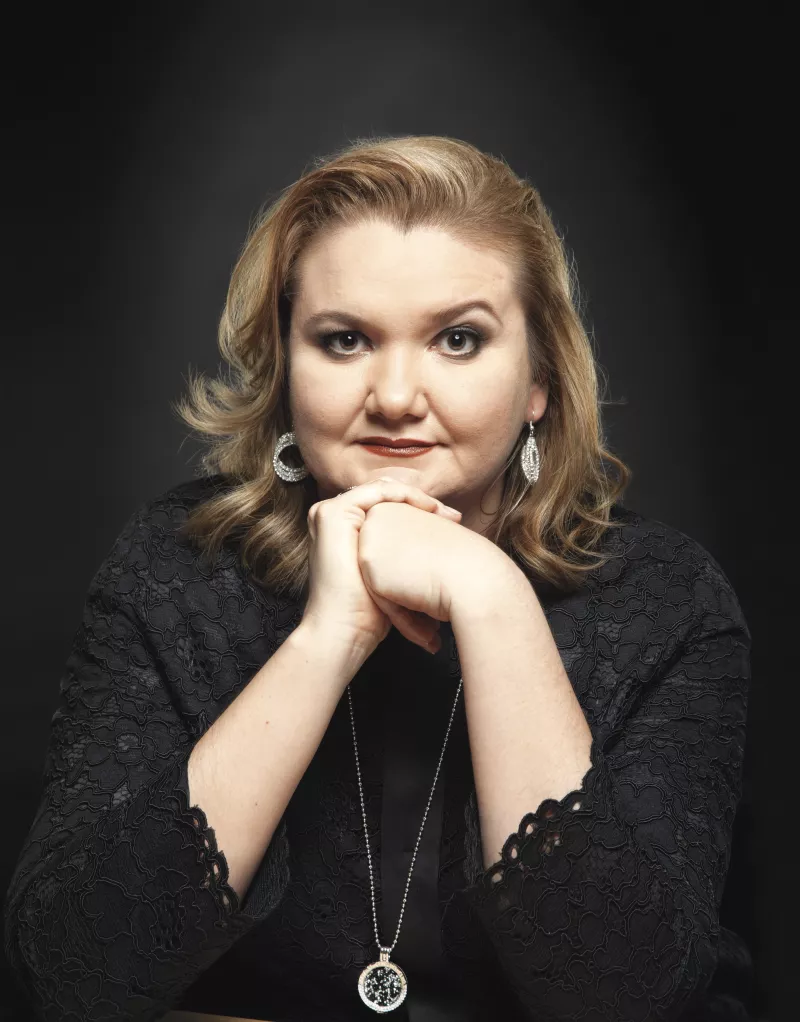 es la directora de Recursos Humanos de Jabil Circuit.