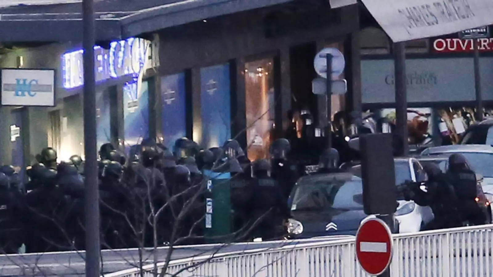 operativo París sospechoso 13