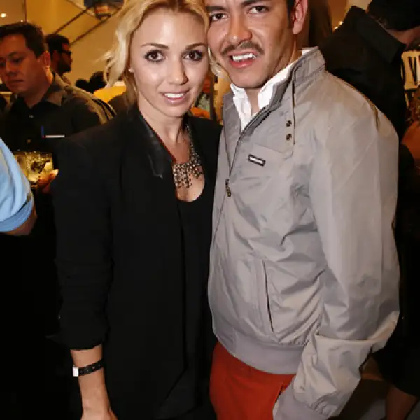 Karla Guindi,Manolo Karo