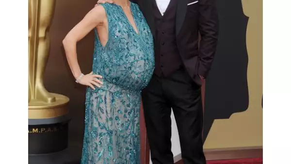 Uno de sus representantes confirmó a People que la española y el australiano recibieron a sus dos hijos en Los Ángeles.