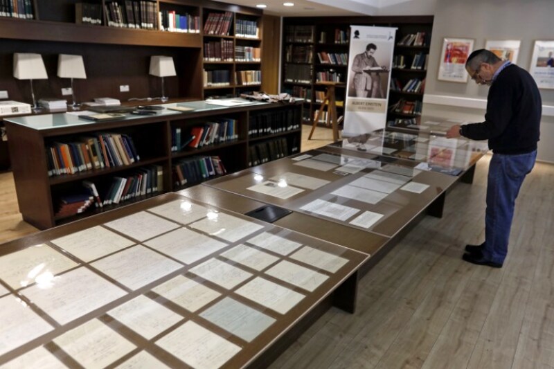 ISRAEL-EINSTEIN-MANUSCRIPTS