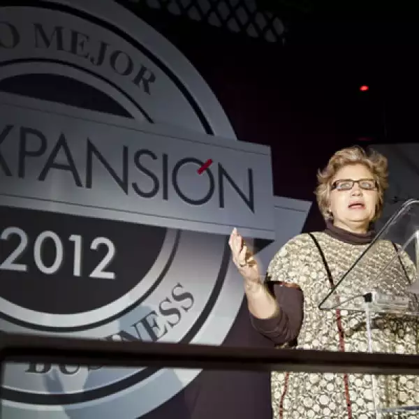 Rossana Fuentes Berain, vicepresidenta editorial de Grupo Expansión, al cual pertece CNNExpansión, fue la encargada de dar la bienvenida a los invitados y dar inicio a la premiación.