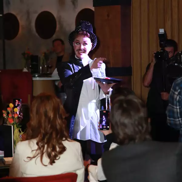 CENA PREMIOS METRO. ENCORE HONORS