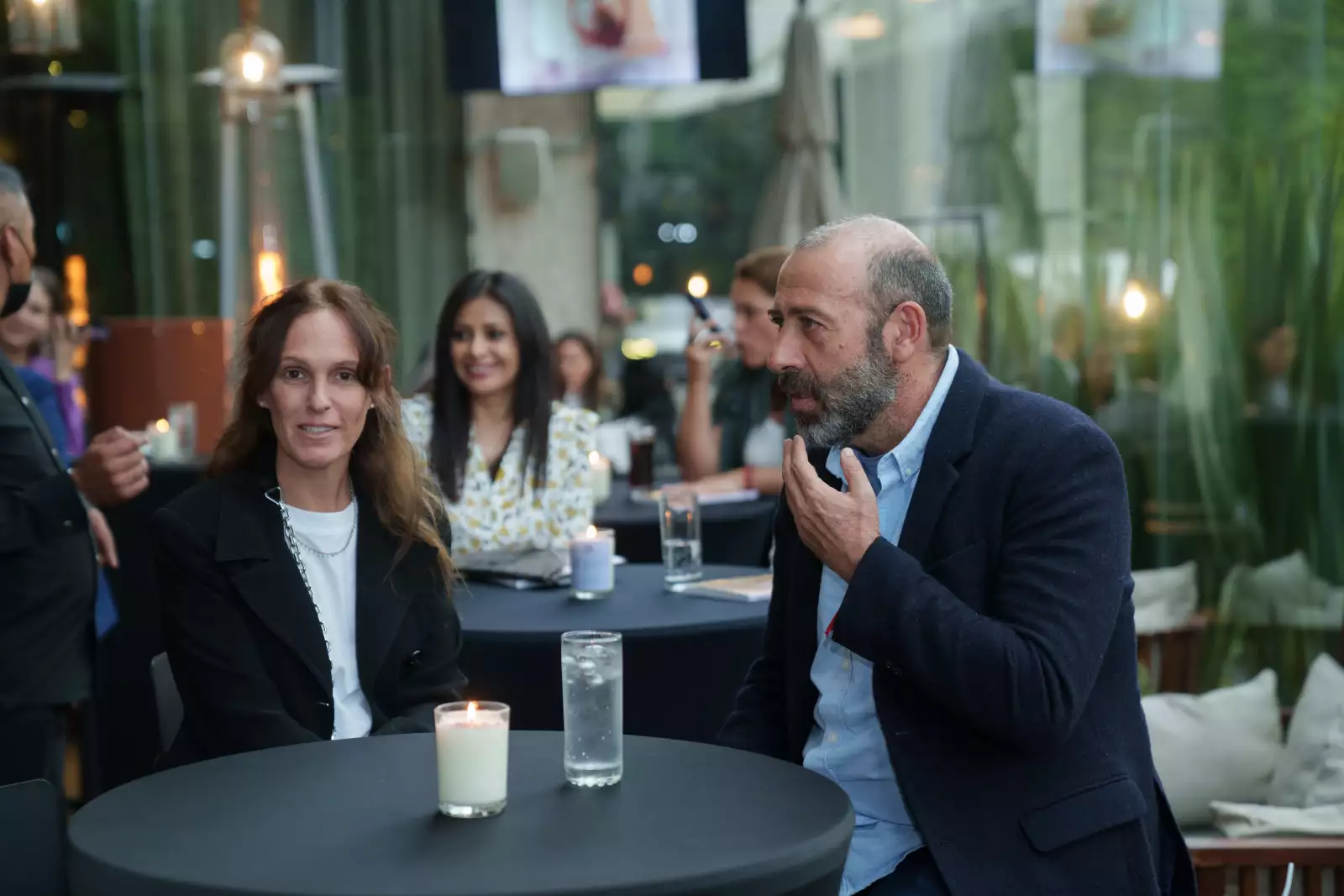 Sally y Moises Amkie.jpg