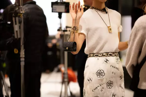 Chanel Métier s'art accesories.jpg