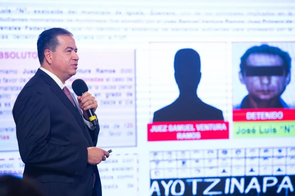 Ricardo-Mejia-Ayotzinapa.jpeg
