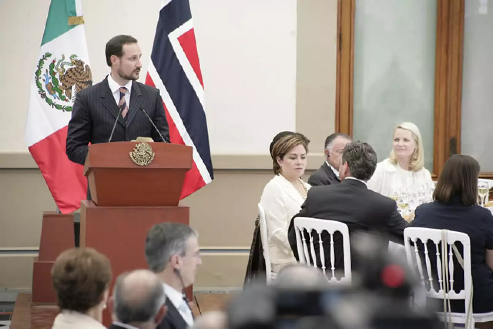 PRINCIPES DE NORUEGA EN CASTILLO DE CHAPULTEPEC