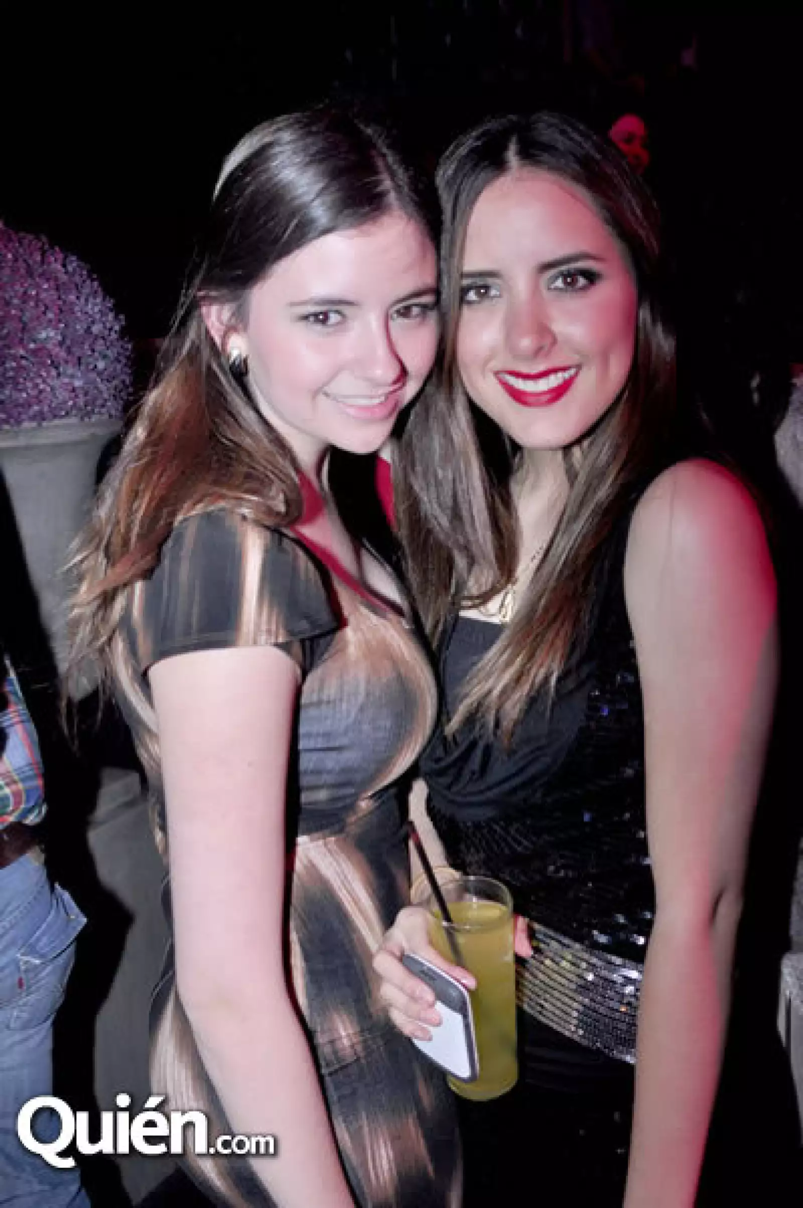 Andrea Delgado y Samantha Flores