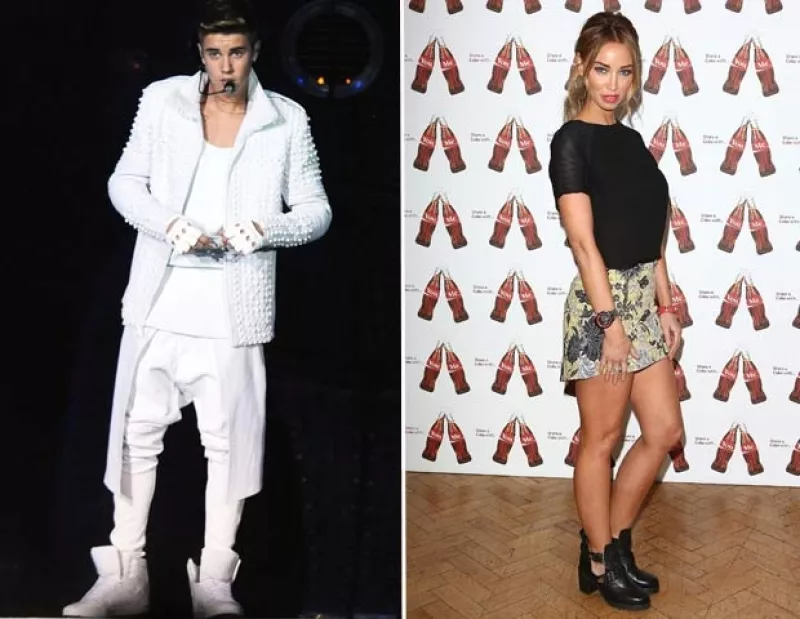 Testigos han asegurado que el cantante y la estrella de televisión estuvieron juntos durante la celebración que organizó el astro pop en Los Ángeles.